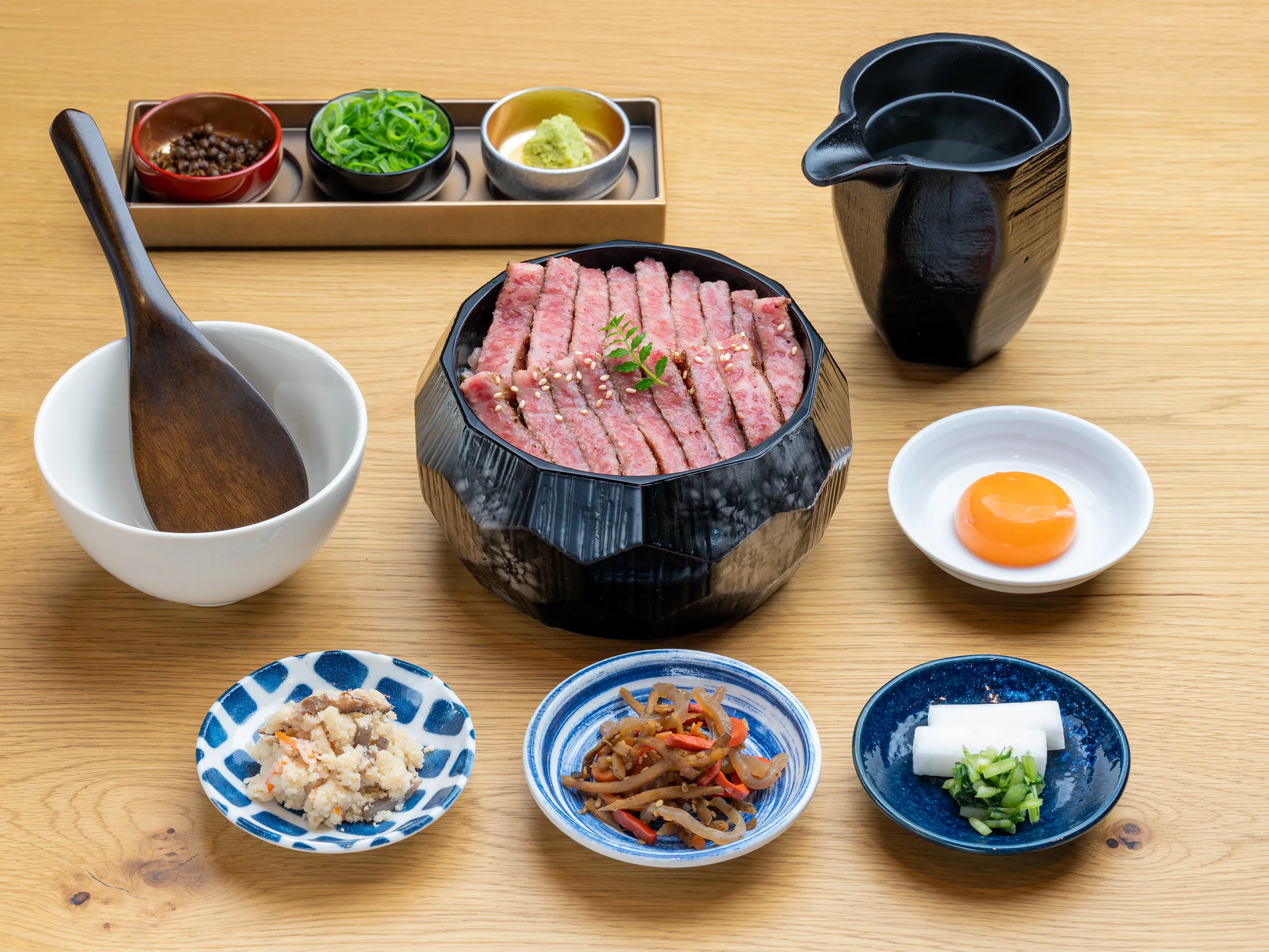 名物！ 近江だいきち牛ひつまぶし